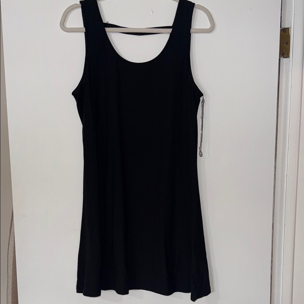 Black Sleeveless Dress